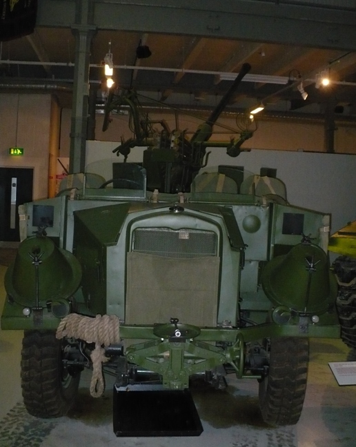 WarWheels.Net - WarWheels.Net-Morris Commercial C9/B 3-Ton 4x4 Truck ...